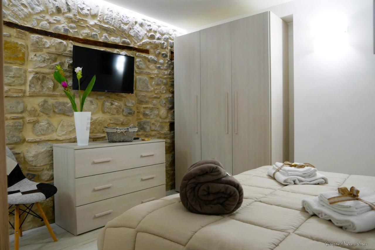 בנוונטו B&B Al Teatro Romano מראה חיצוני תמונה