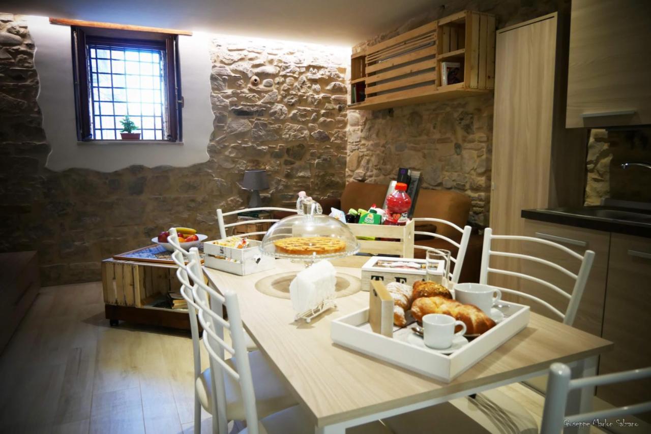 בנוונטו B&B Al Teatro Romano מראה חיצוני תמונה