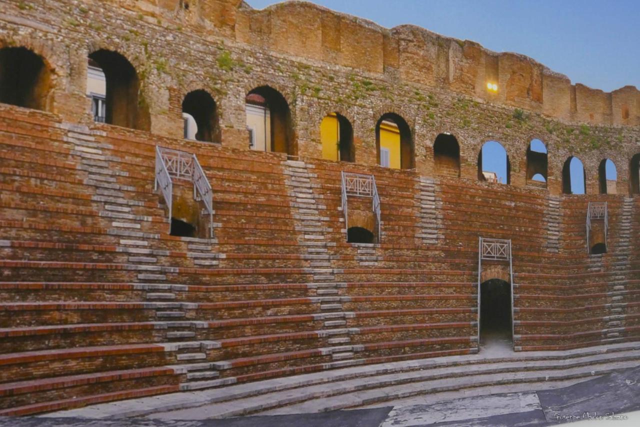 בנוונטו B&B Al Teatro Romano מראה חיצוני תמונה
