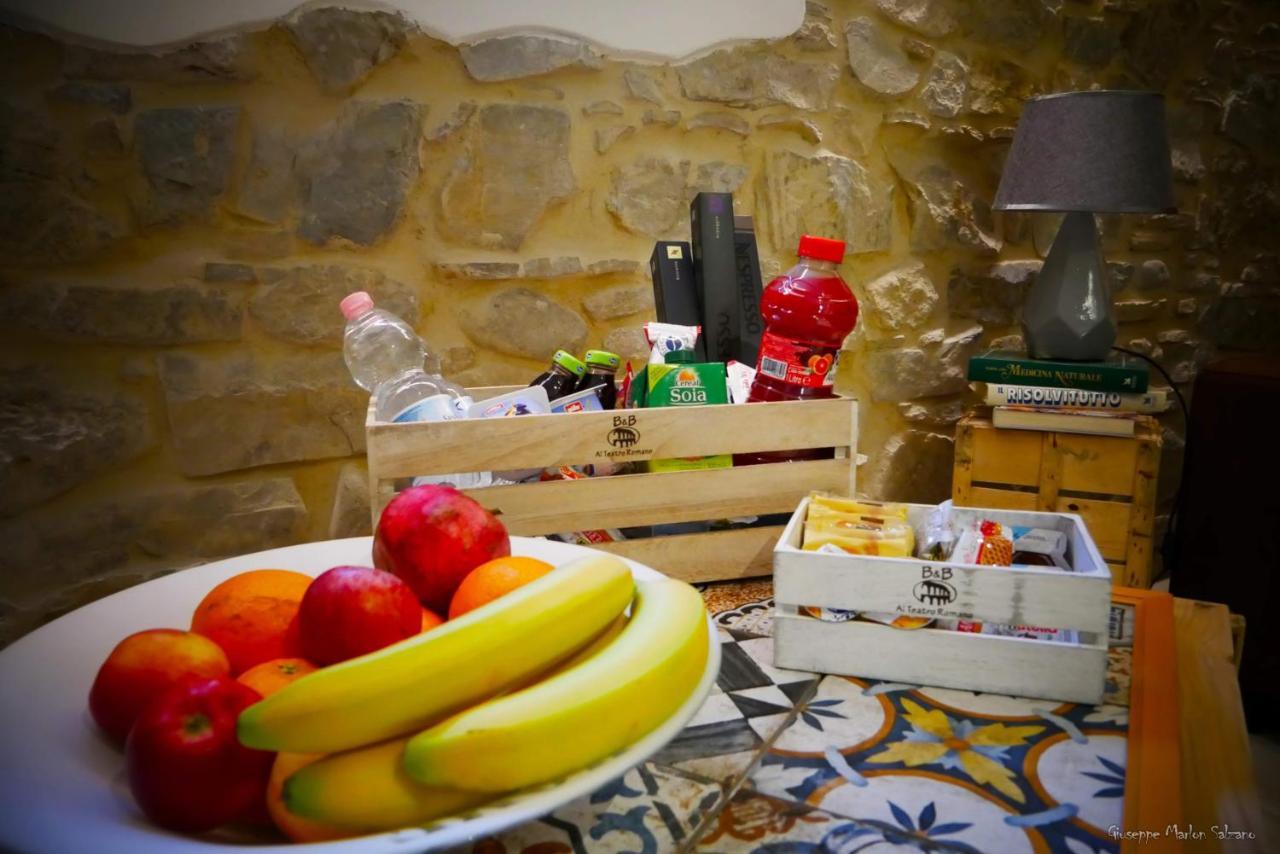 בנוונטו B&B Al Teatro Romano מראה חיצוני תמונה
